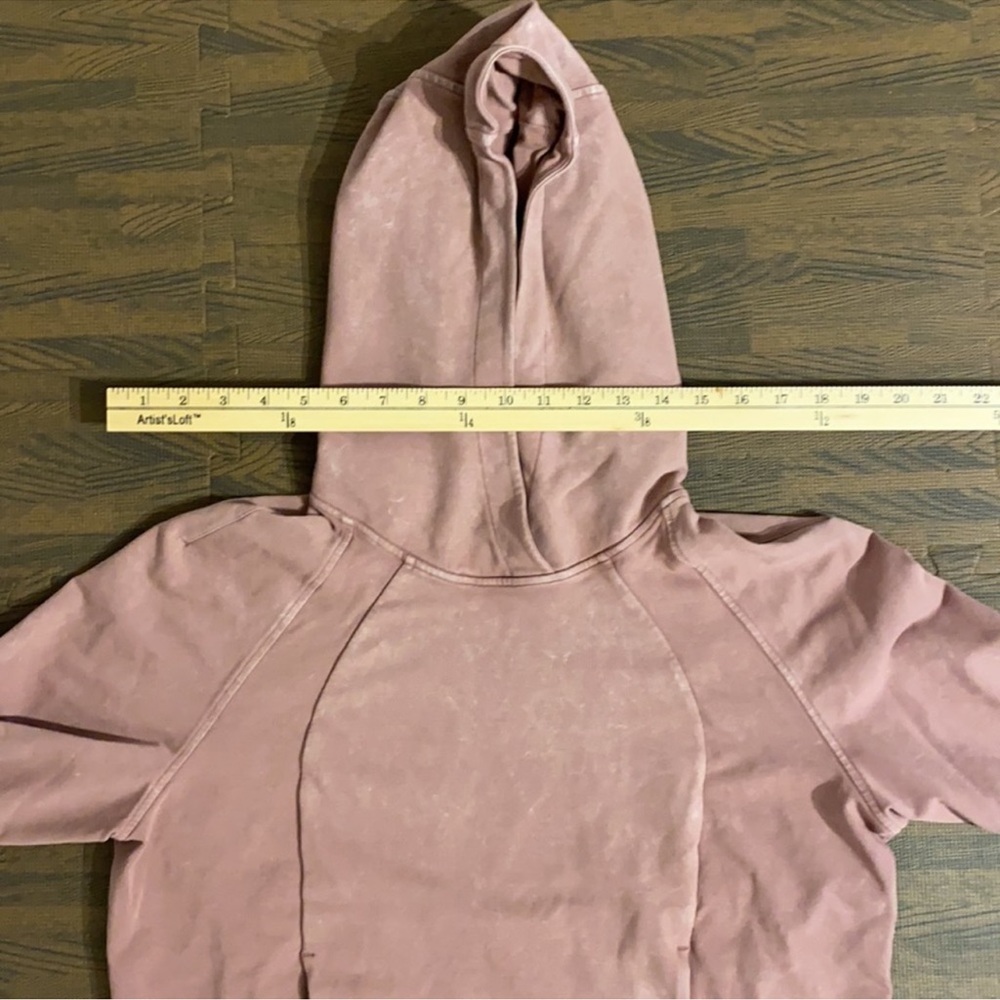 LIKE NEW | Lululemon | Snuggly Sweatshirt | Rustic Red/Pink | Size 6 - Picture 9 of 10